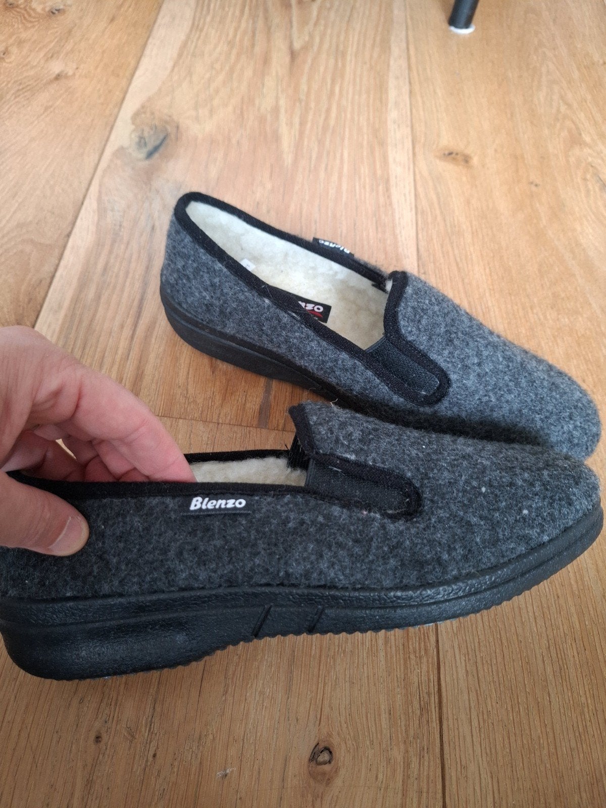 Blenzo Pantoffels Maat 42 - Grijs, Ophalen of Verzenden, Zo goed als nieuw, Blonzo, Pantoffels of Sloffen