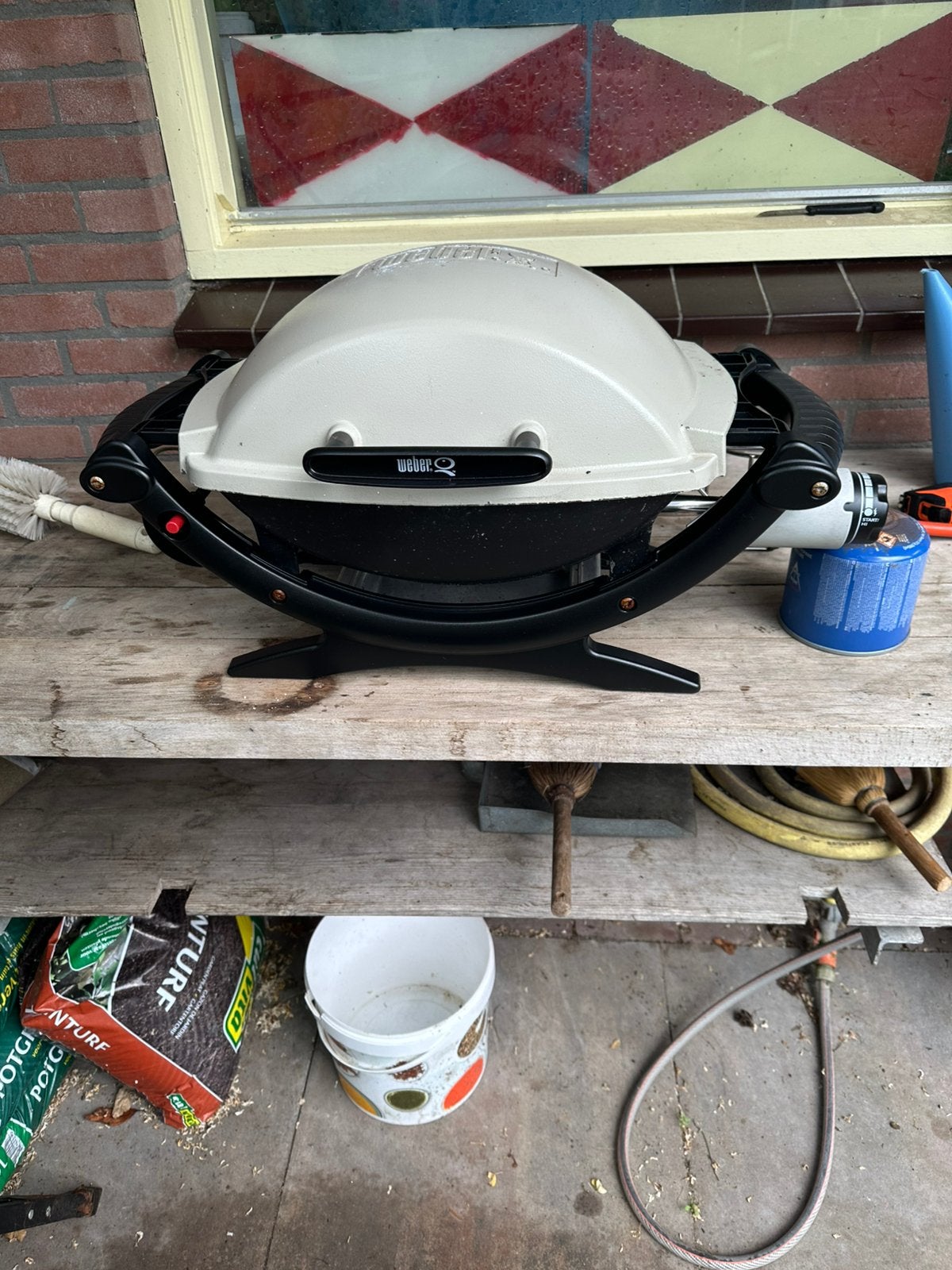 Weber q 100 gasbarbeque, Ophalen