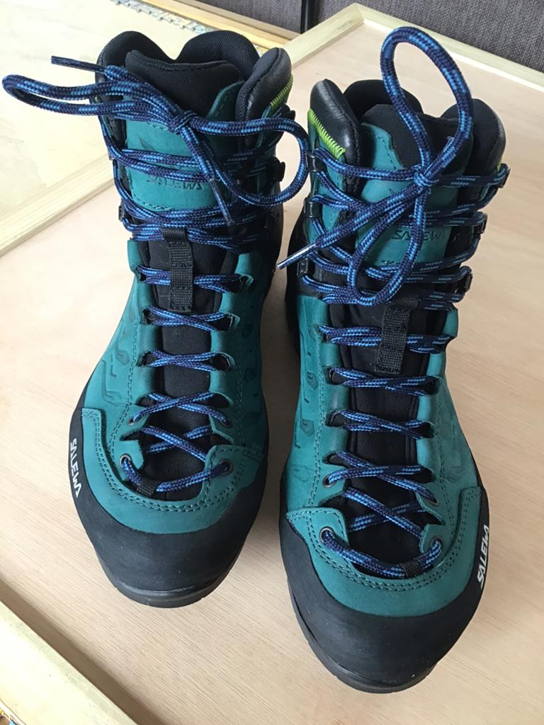 Hoge wandelschoenen, Ophalen of Verzenden, Zo goed als nieuw, Schoenen