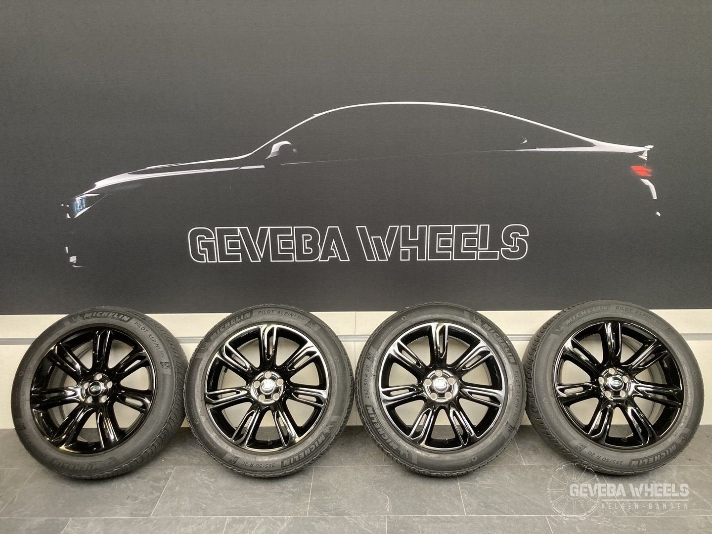 20” originele LR Range Rover Velar velgen + winterbanden, Auto-onderdelen, Gebruikt, 255 mm, -, -