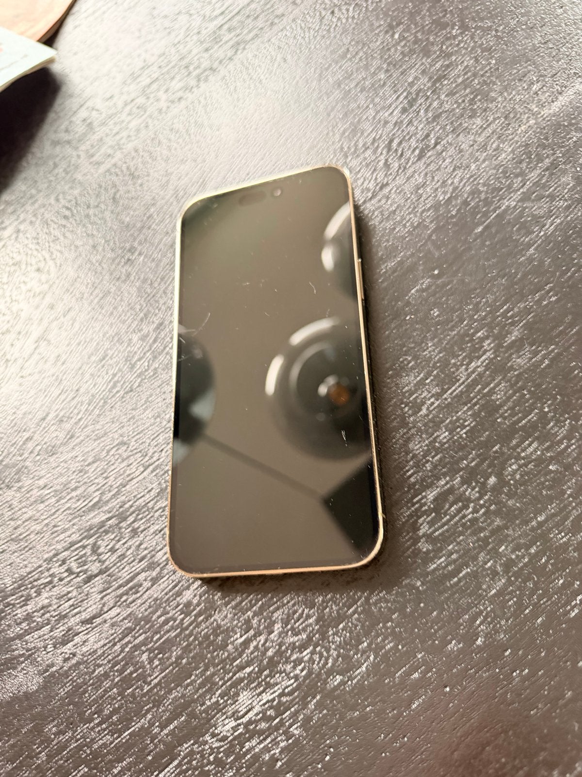 iPhone 14 Pro Max - Achterkant kapot, draadloos laden, Ophalen, Zonder simlock, Goud, 79 %