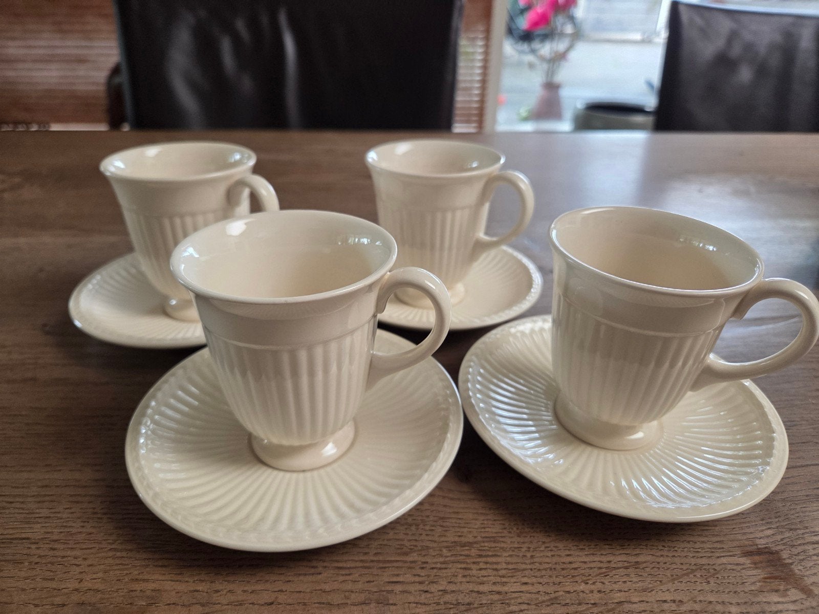 Wedgwood Edme Kop en Schotel Set - 4 Stuks, Huis en Inrichting, Keuken | Servies, Ophalen of Verzenden, Zo goed als nieuw, Kop(pen) en/of Schotel(s)