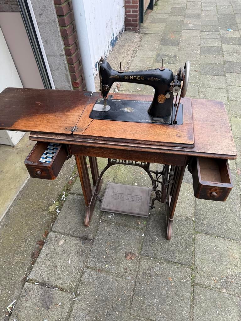 Antieke Singer Naaitafel met Naaimachine, Ophalen