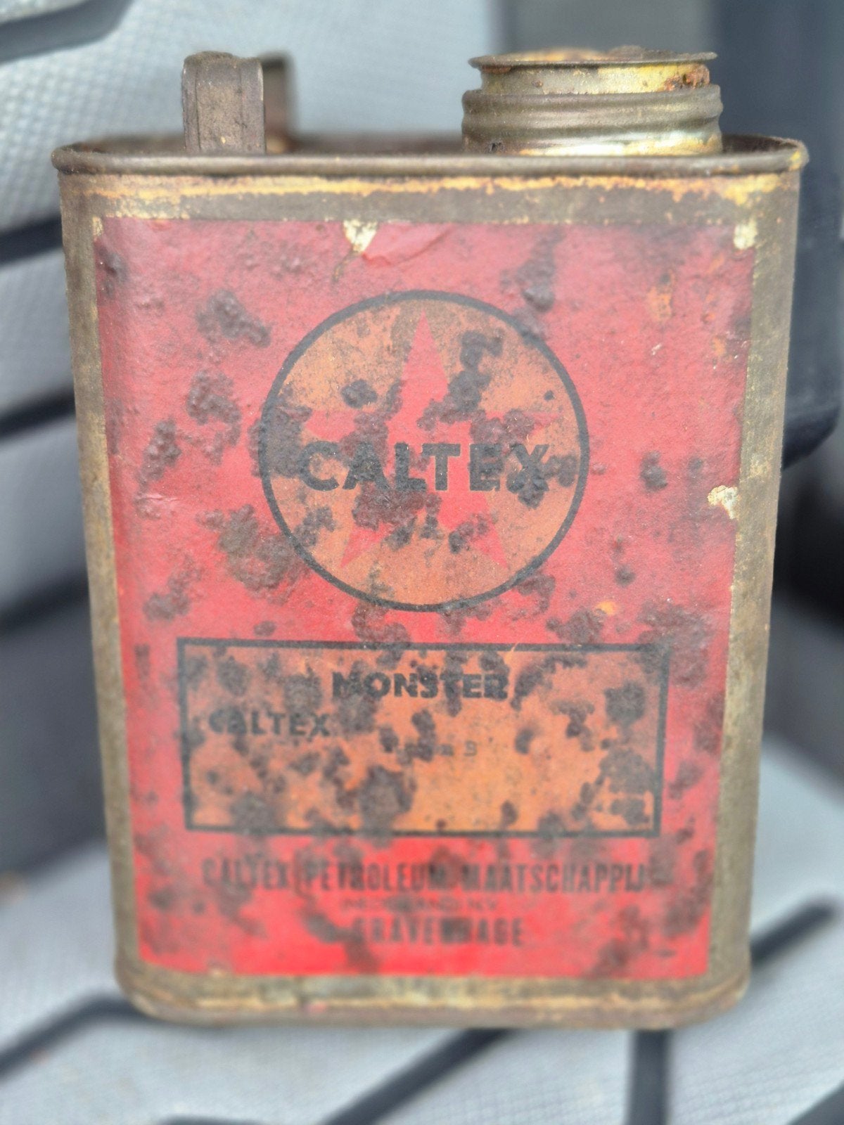Caltex Monster Olie blik 'S-Gravenhage, Ophalen of Verzenden, Gebruikt, Overige
