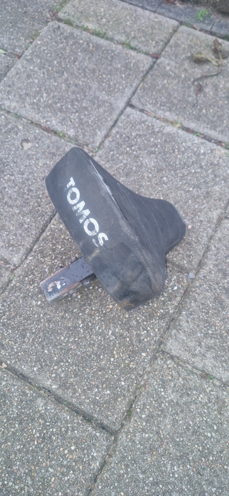 Zadel voor tomos, Ophalen, Zadel, Tomos