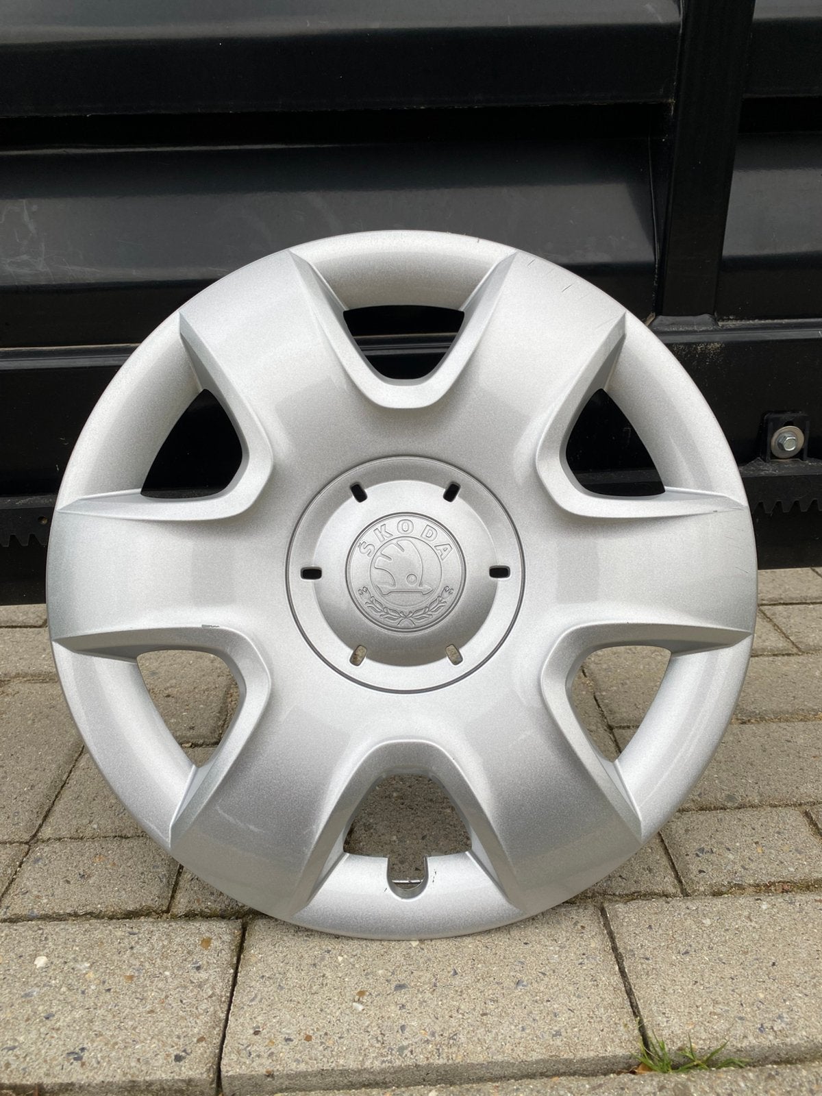 1 originele Skoda Fabia Roomster wieldop 15” inch, Auto diversen, Wieldoppen, Ophalen of Verzenden, Zo goed als nieuw
