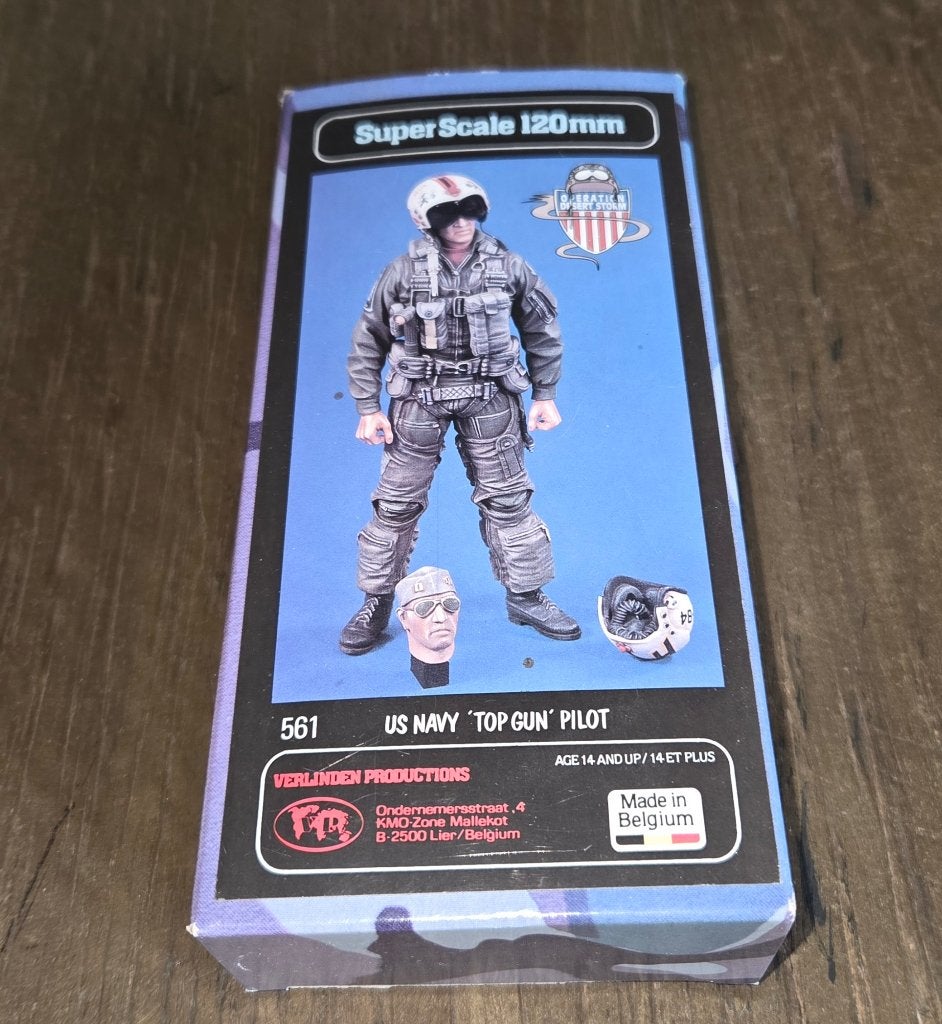 Modelbouw US Navy “Top Gun” pilot Verlinden 1:16 zeldzaam, Verzenden, Zo goed als nieuw, Groter dan 1:35, Figuur of Figuren