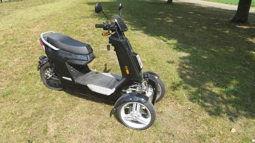 scootmobiel Move V28, Diversen, Zo goed als nieuw, 16 km/u of meer, 46 km of meer, Ophalen