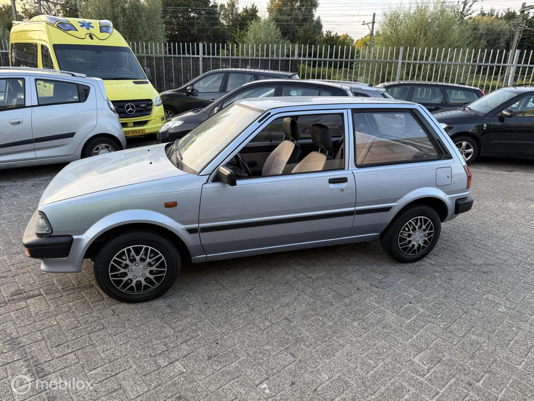 Toyota Starlet 1.3 Special Automaat Oldtimer 120.000 km NAP, foto 5