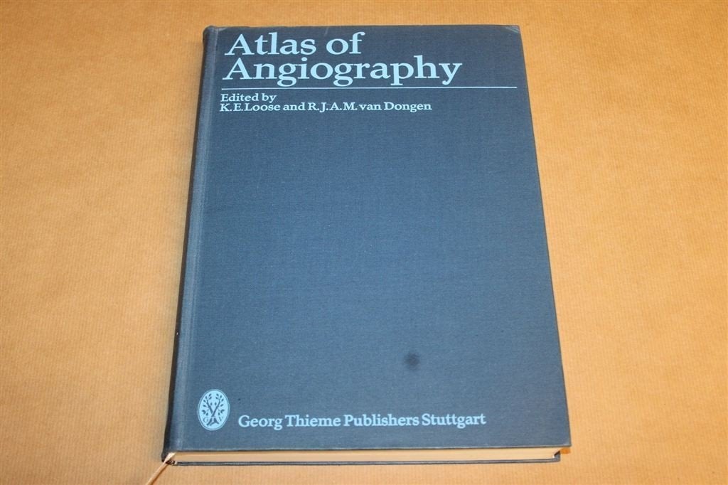 Atlas of Angiography — 707 Illustrations, Thieme 1976, Ophalen of Verzenden, Gelezen, Natuurwetenschap