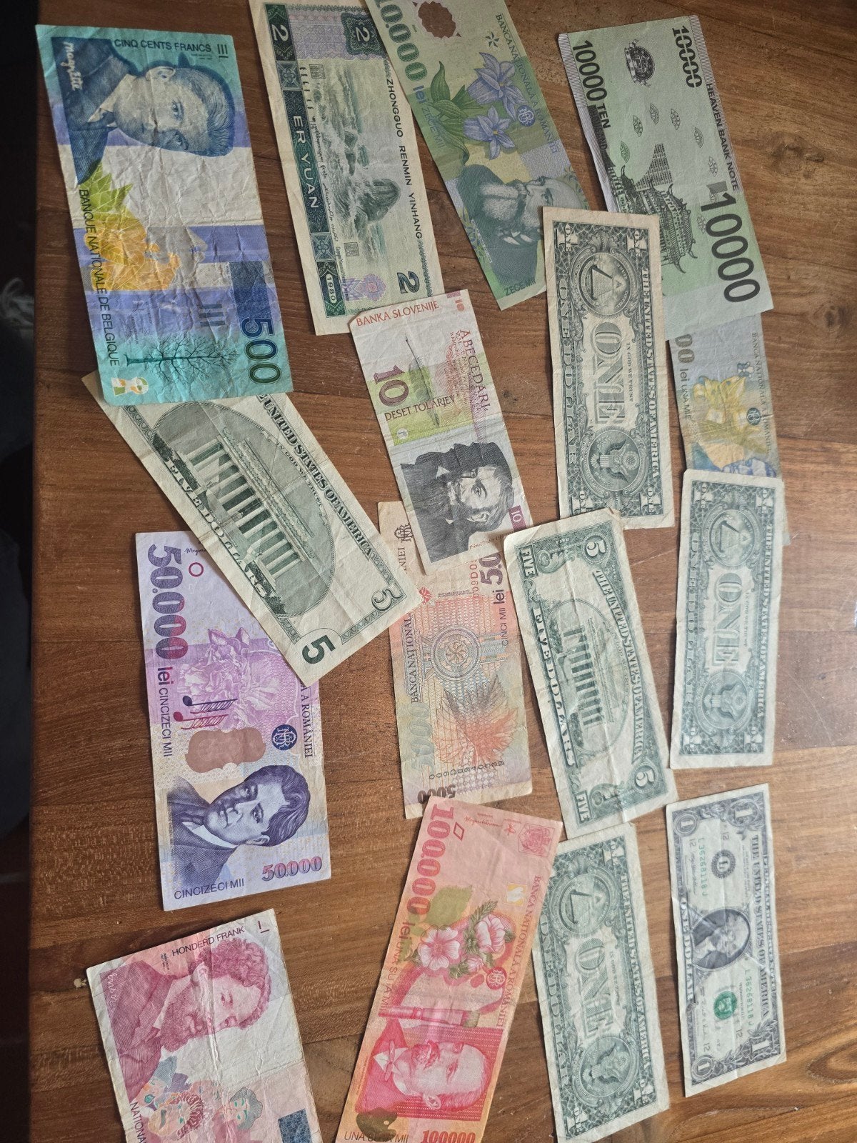 Diverse verzameling oude bankbiljetten 16 stuks doos g, Postzegels en Munten, Ophalen of Verzenden, Overige landen, Setje
