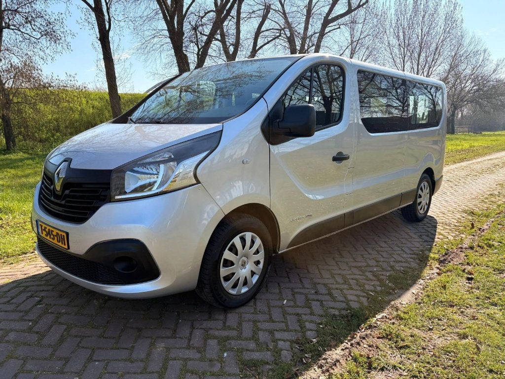 Renault Trafic 1.6dCi 2017 9-personenbus L2H1 EXPORT ONLY, Auto's, Renault, Voorwielaandrijving, Stof, Bedrijf, Te koop