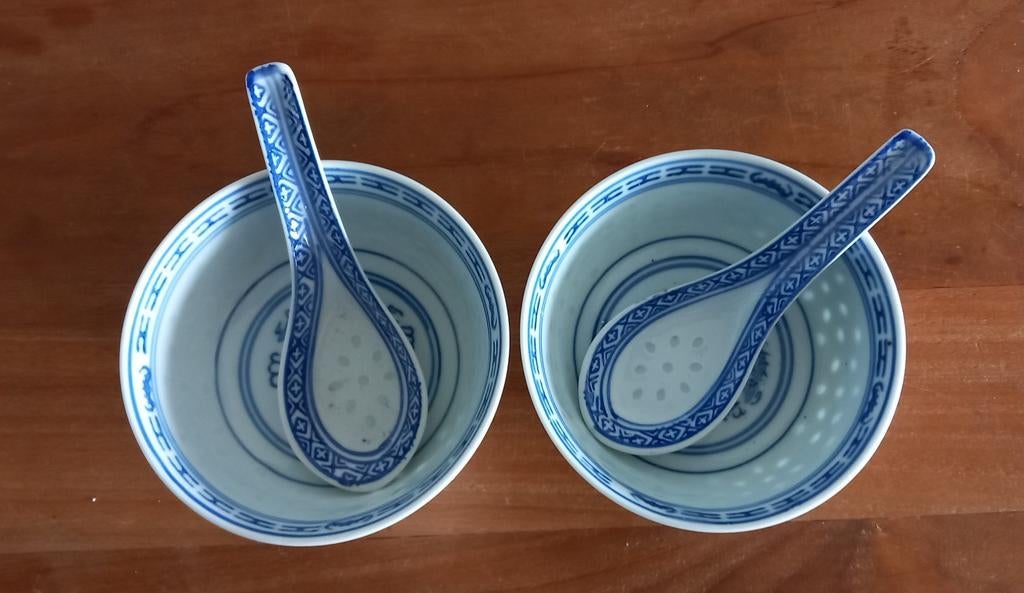 2 Chinese rijstkommen met lepels, blauw-wit porselein, Ophalen, Zo goed als nieuw, Kom(men), Overige stijlen
