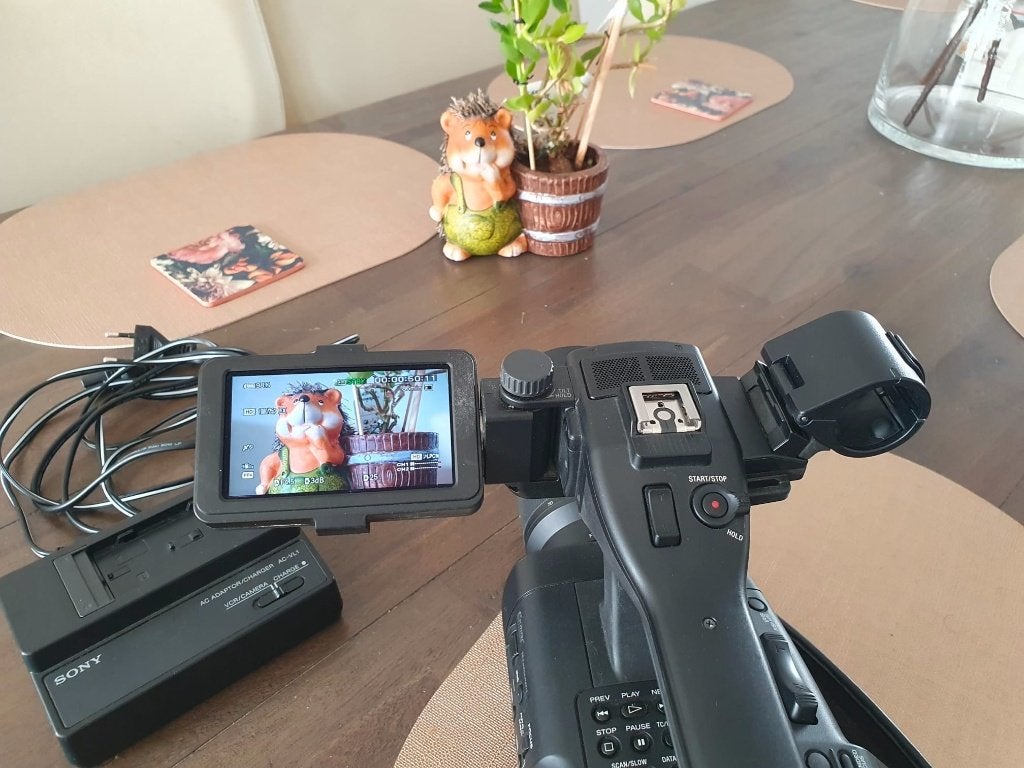 Sony NEX-EA50 prof camera inclusief lens voor slechts €295!, Minder dan 8x, Zo goed als nieuw, Geheugenkaart, Ophalen