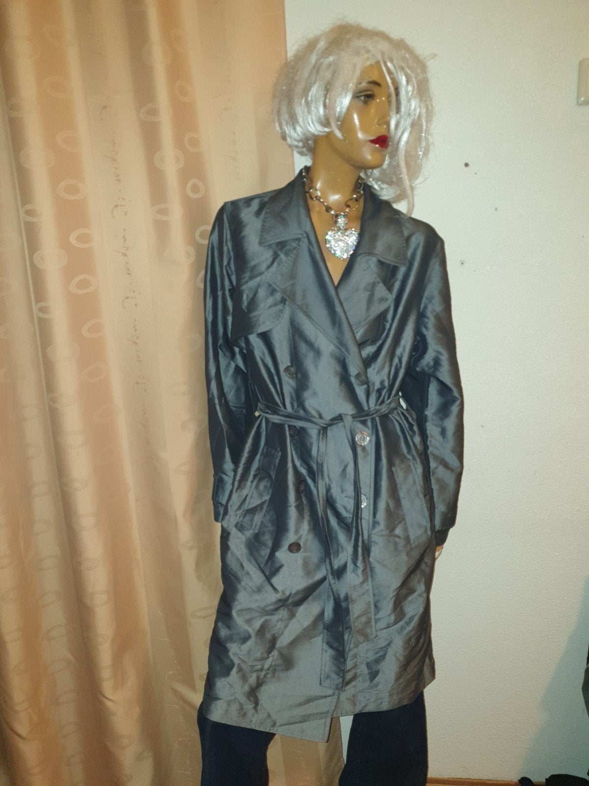 Stijlvolle grijze trenchcoat met ceintuur DKNY maat S, DKNY, Ophalen of Verzenden, Zo goed als nieuw, Maat 36 (S)