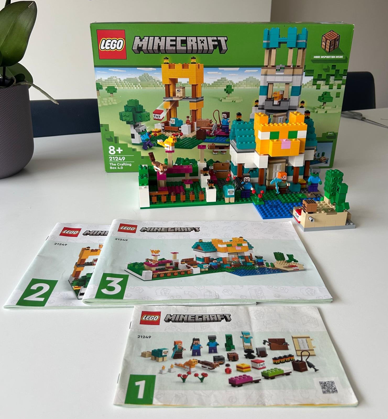 Lego Minecraft 21249 De craftingbox 4.0 met doos, Ophalen of Verzenden, Zo goed als nieuw