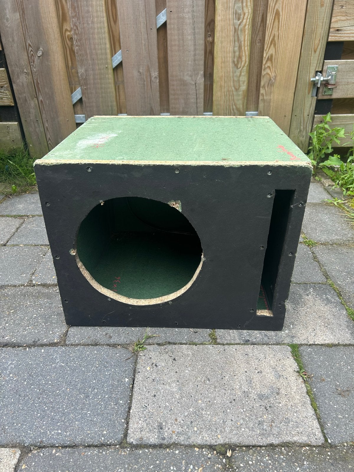 Zelfgemaakte 10 inch subwoofer kast - Krachtige bas!, Ophalen, Gebruikt