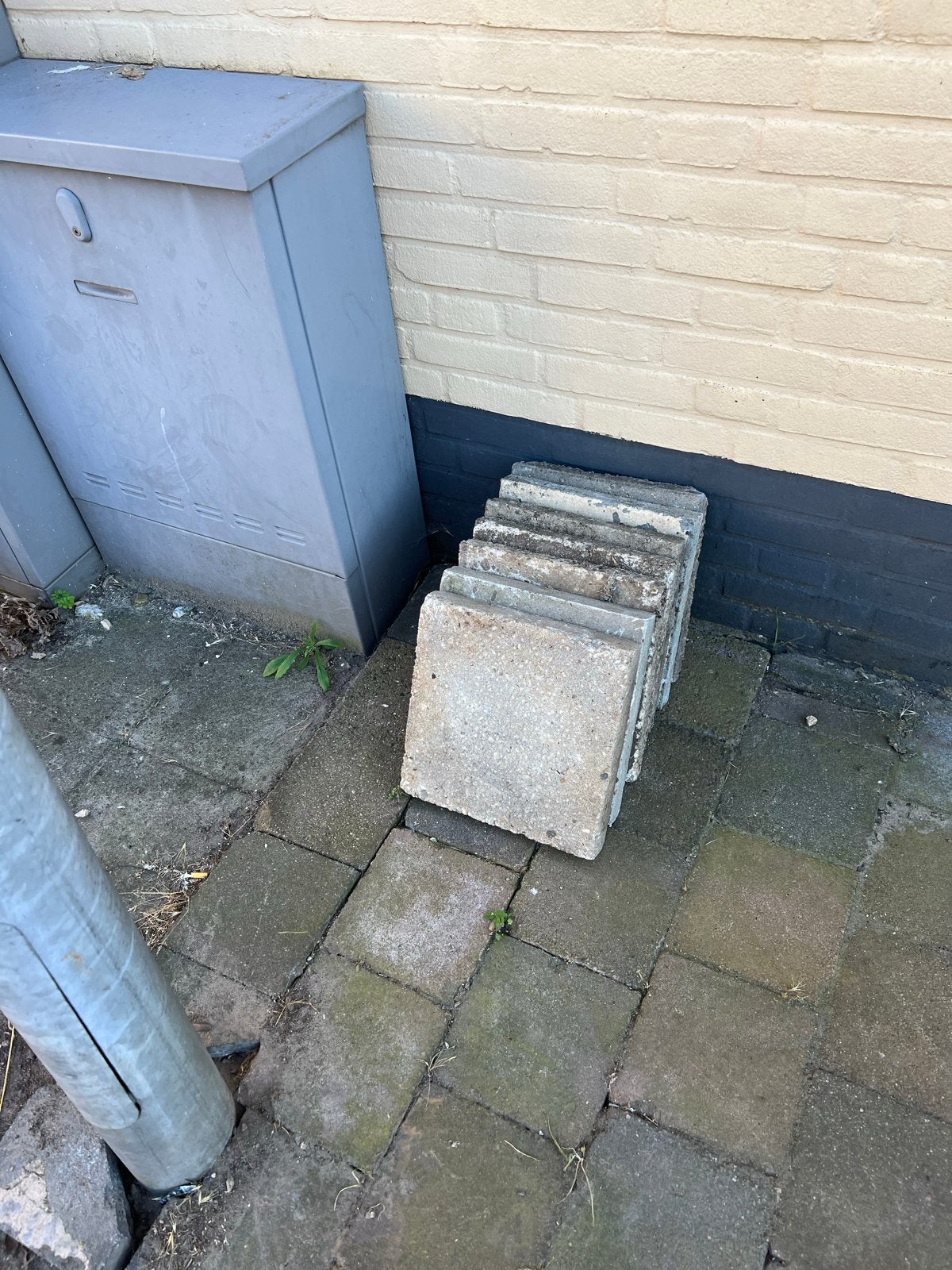 Gratis 7 Gebruikte tegels 30x30 cm, Tuin en Terras, Ophalen, Gebruikt, Minder dan 5 m², Beton