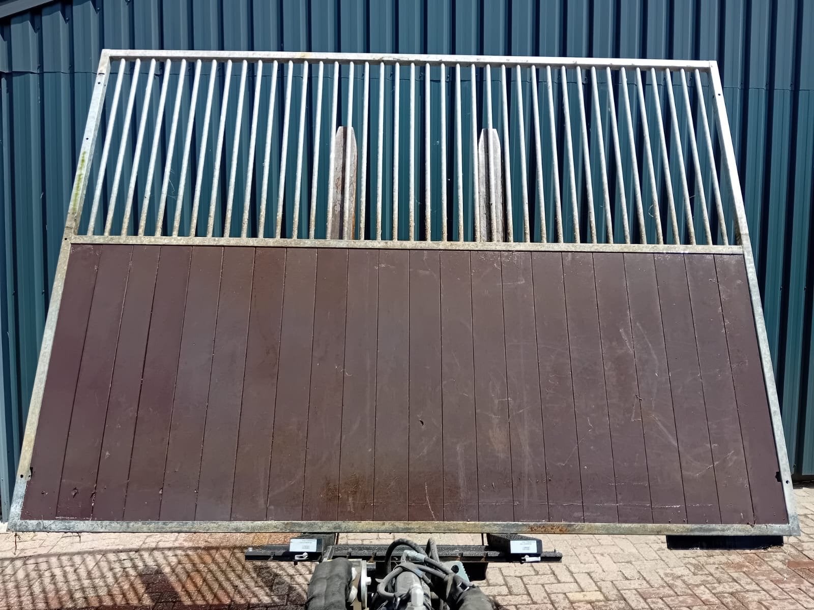 Box wand 300 breed 220 hoog 3 stuks
