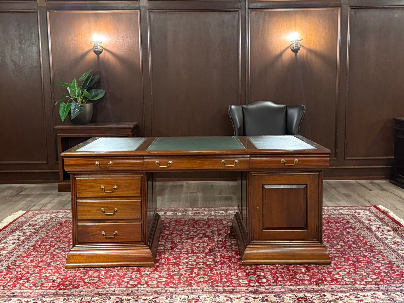 Klassiek Engels bureau #673, Huis en Inrichting, Bureaus, Hout, 180 cm, Bruin, Ophalen of Verzenden