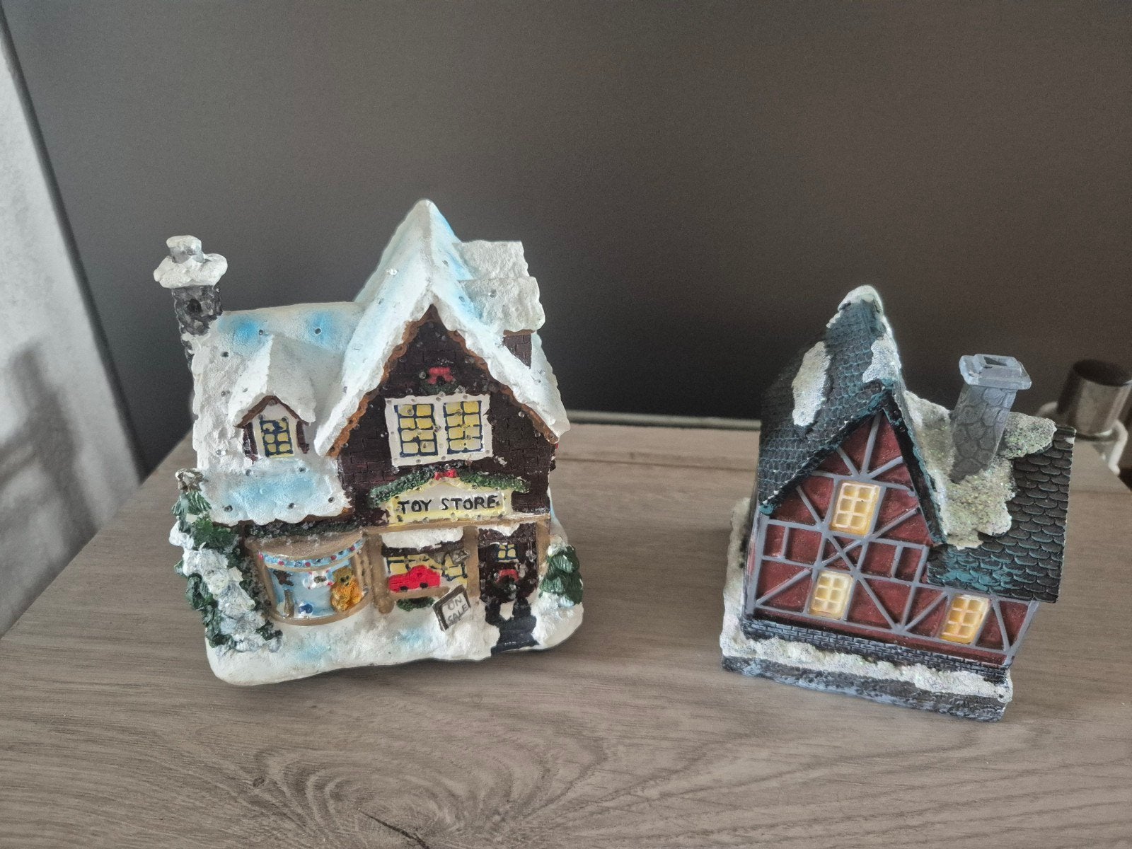 2 kersthuisjes, Ophalen of Verzenden, Zo goed als nieuw