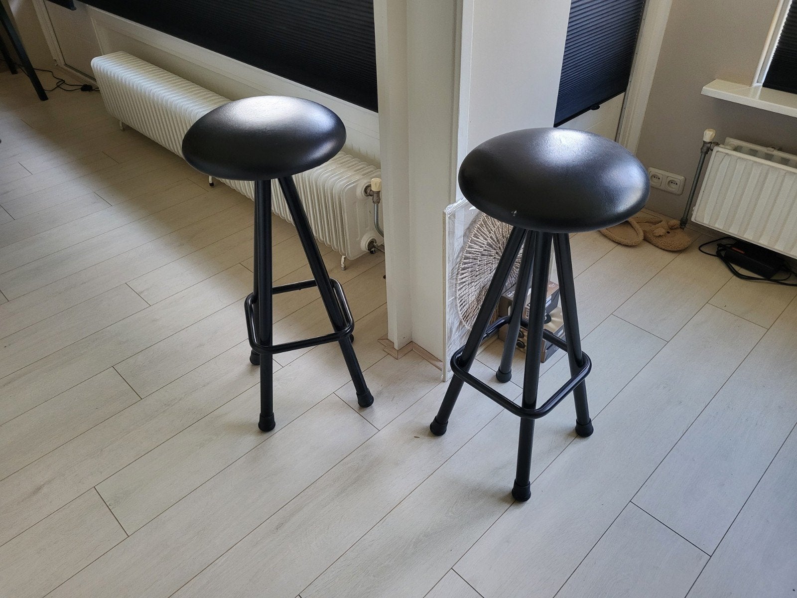 Barkrukken, Huis en Inrichting, Barkrukken, 2 krukken, Ophalen, Gebruikt, 60 tot 90 cm