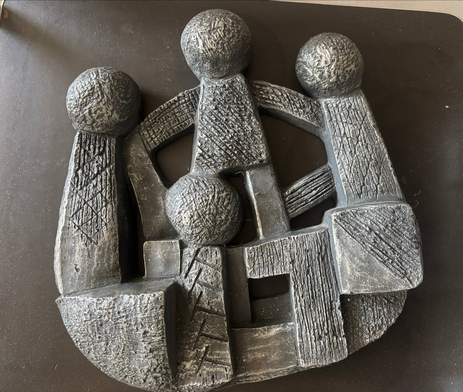 Brutalistisch Wandsculptuur Abstracte Familie Willy Ceysens, Brutalistisch, Ophalen of Verzenden, Wanddecoratie, 20 - 50 cm
