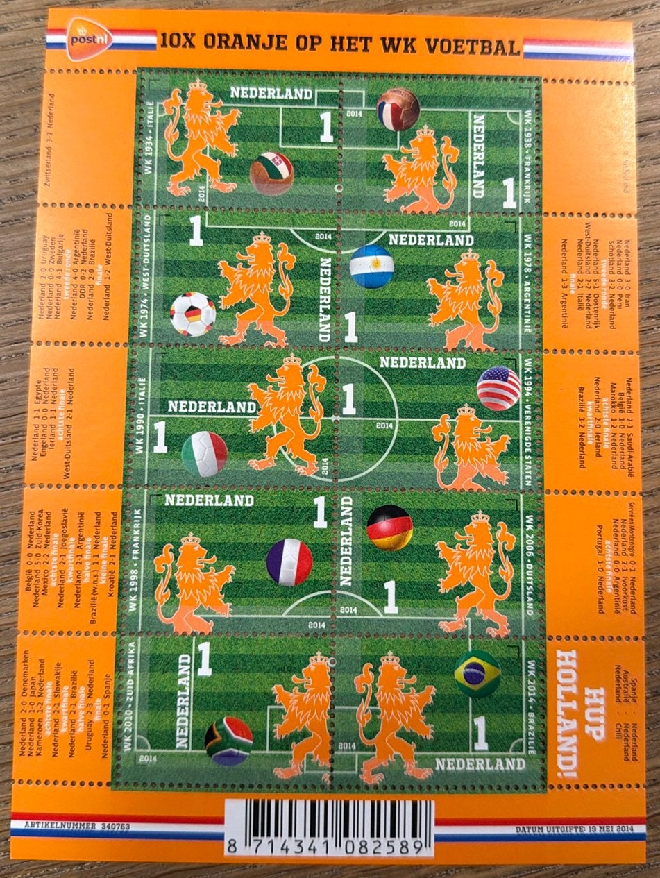 Postzegels pf. 10 x oranje op het WK voetbal, Postzegels en Munten, Ophalen of Verzenden, Na 1940, Postfris