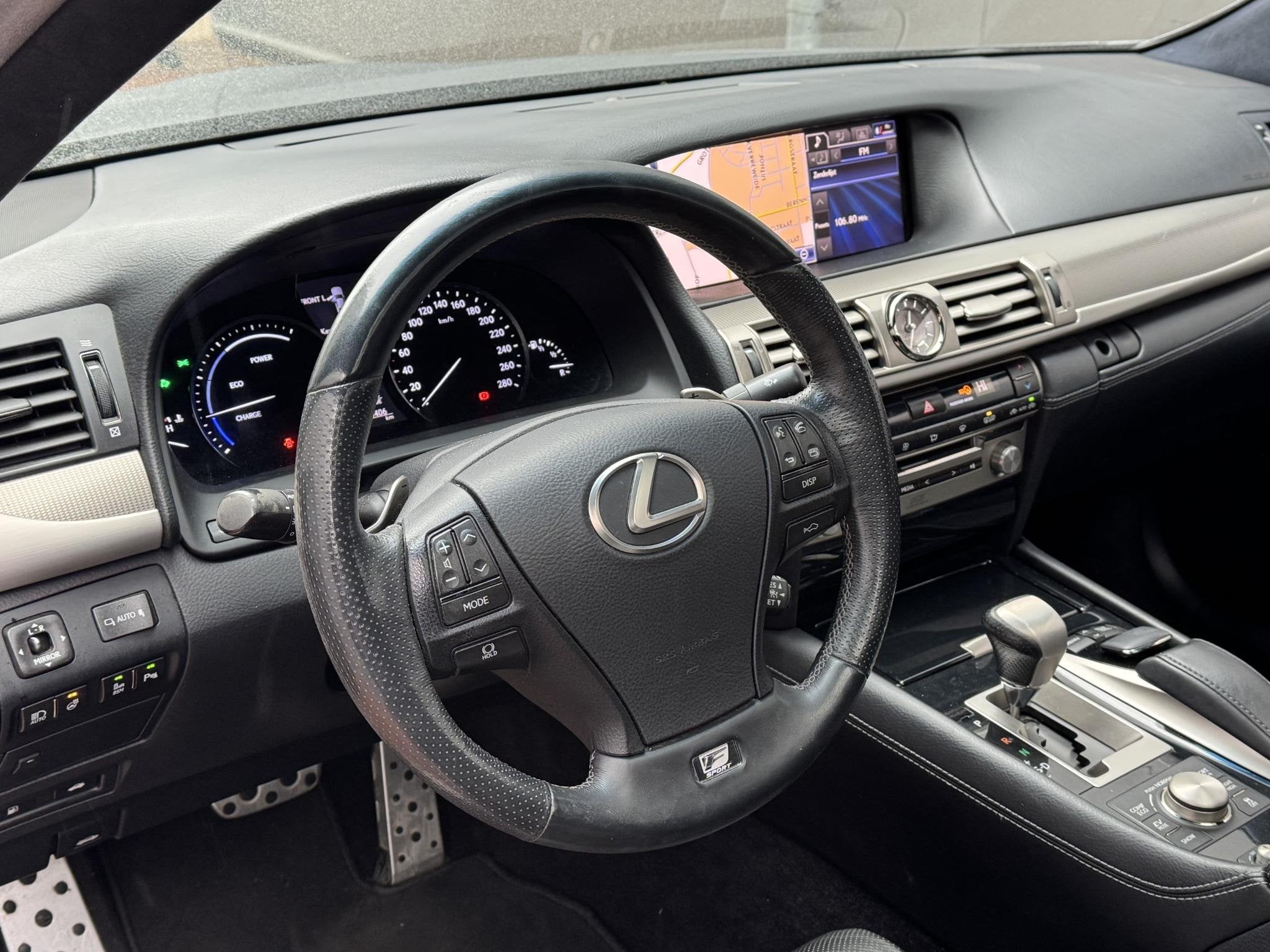 Lexus LS 600h F Sport *Dealer Onderhouden *Full option, Automaat, Stof, Gebruikt, Verwarmde buitenspiegels