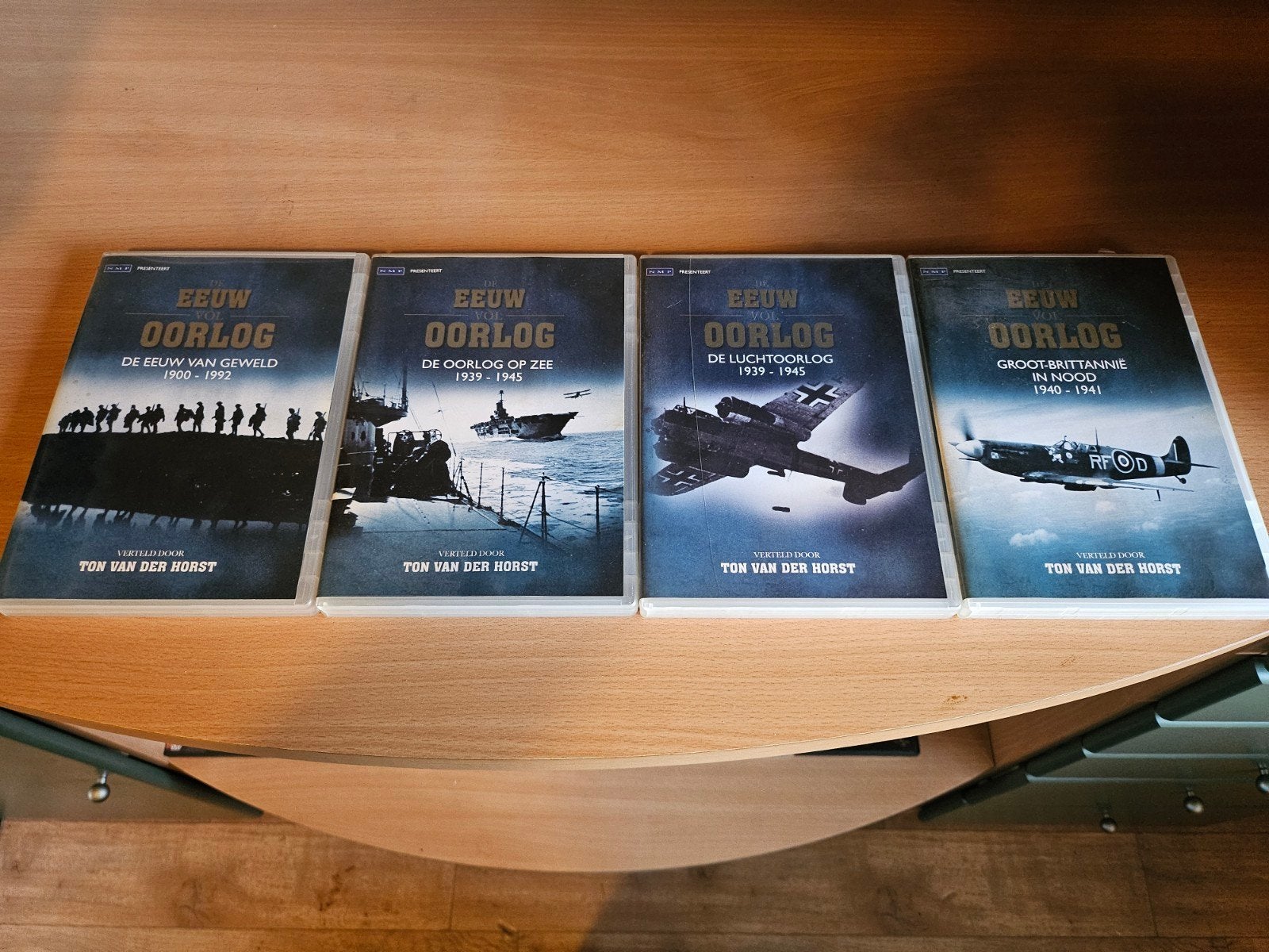 De Eeuw Vol Oorlog DVD Boxset - Ton van der Horst, Gebruikt, Nederlands, Vanaf 12 jaar, Ophalen of Verzenden