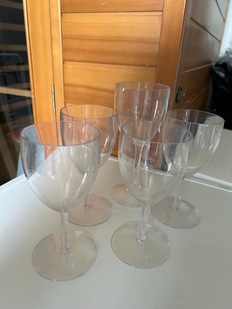 Set van 5 kunststof wijnglazen, Glas of Glazen, Gebruikt, Ophalen of Verzenden, Glas