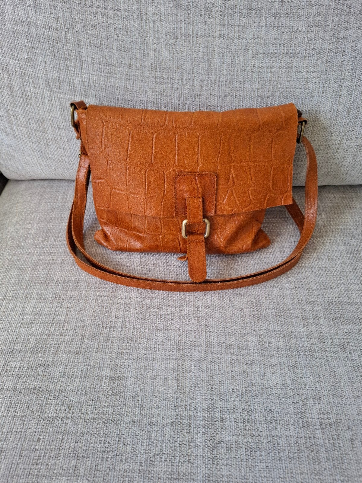 Leren schoudertasje met krokodillenprint - Cognac, Ophalen of Verzenden, Zo goed als nieuw, Bruin, Schoudertasje