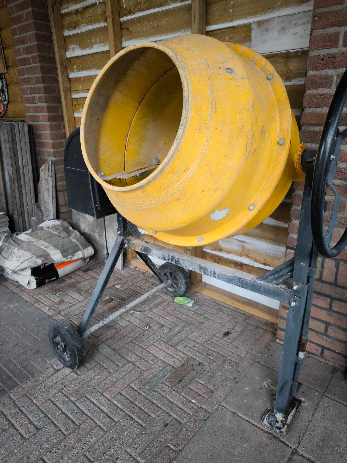Beton/Cement molen, Ophalen, Gebruikt