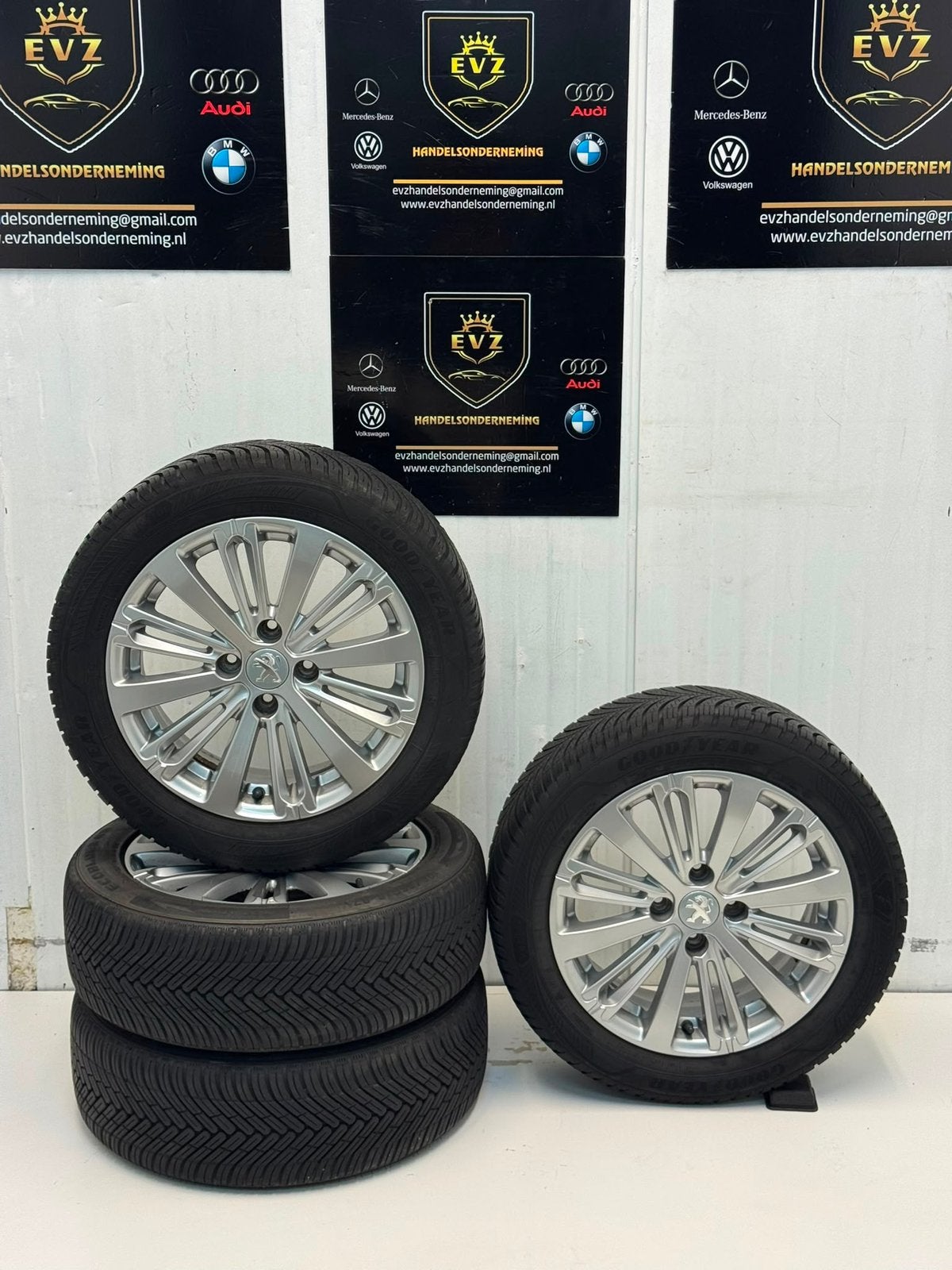 Org. Peugeot 208 velgen set met All-Seasons banden 4x108, Gebruikt, 16 inch, Banden en Velgen, Ophalen of Verzenden