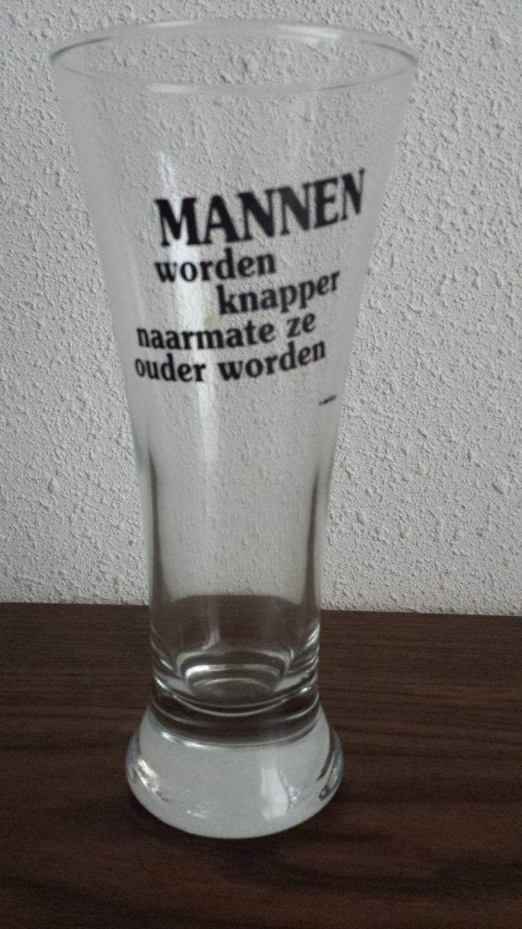 Glas: mannen worden knapper naarmate ze ouder worden, Ophalen of Verzenden, Nieuw, Glas