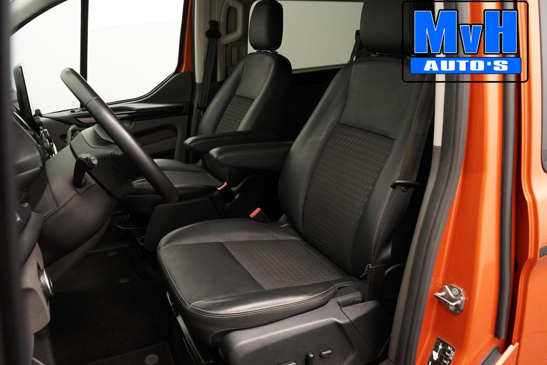Ford Transit Custom 320 2.0 TDCI L1H1 Sport DC|MARGE|CAMERA, Automaat, Euro 6, Leder en Stof, Origineel Nederlands