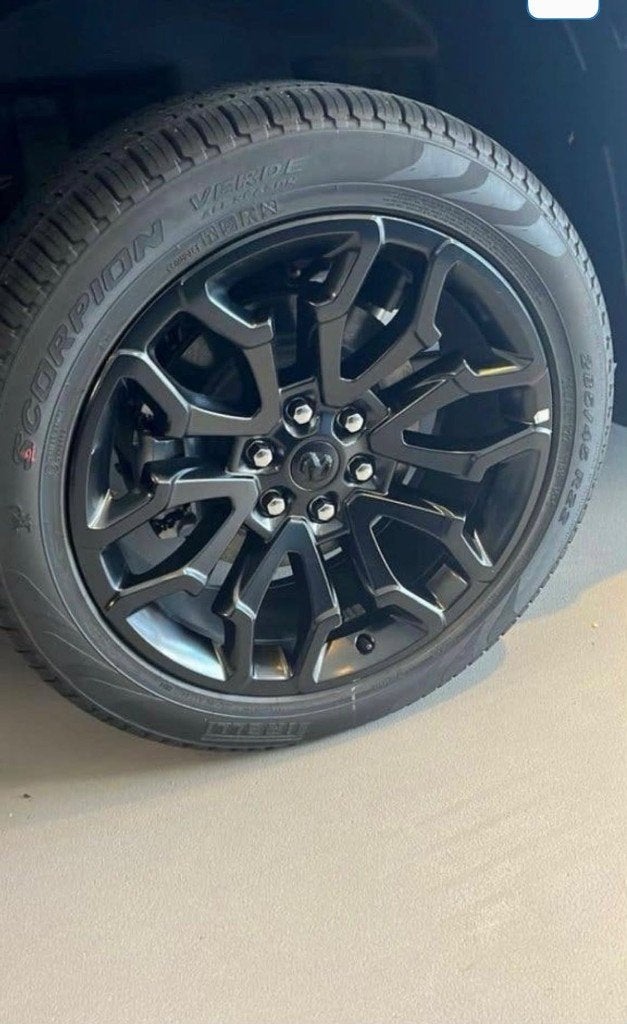 Orig. all season Banden en Velgen Set Dodge RAM 1500 limited, Ophalen of Verzenden