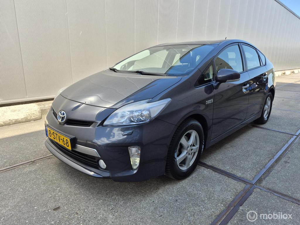 Toyota Prius 1.8 Plug-in Executive Business Dealer Ondh / BT, Auto's, Toyota, Euro 5, 136 pk, Gebruikt, Stoelverwarming