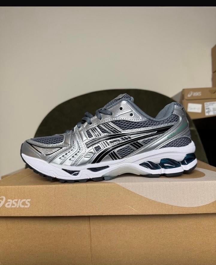 ASICS GEL-KAYANO 14 Zilveren Sneakers, Ophalen of Verzenden, Nieuw, Overige kleuren, Sneakers of Gympen