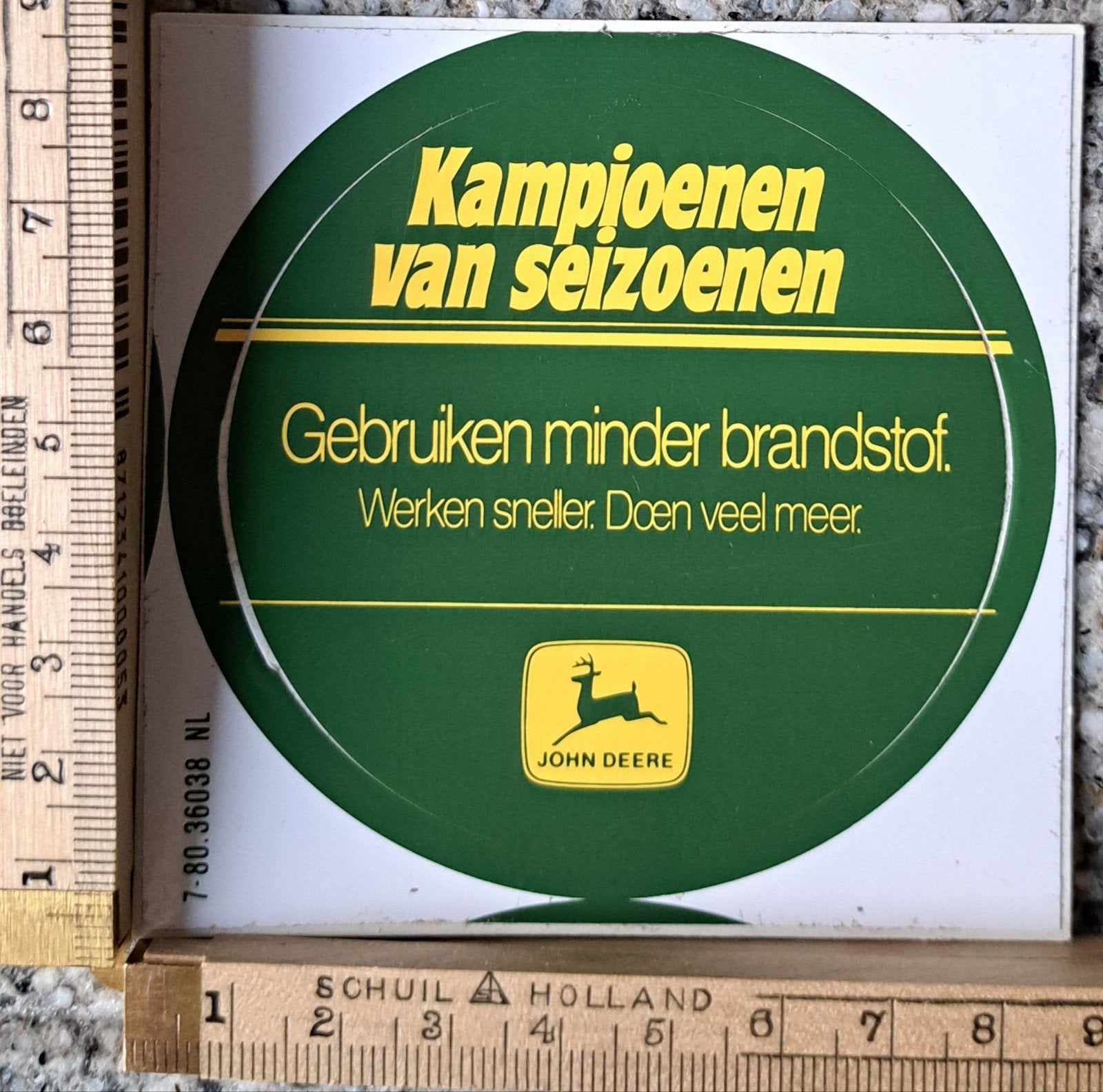 Vintage sticker John Deere tractor trekker logo merk, Ophalen of Verzenden, Zo goed als nieuw, Merk