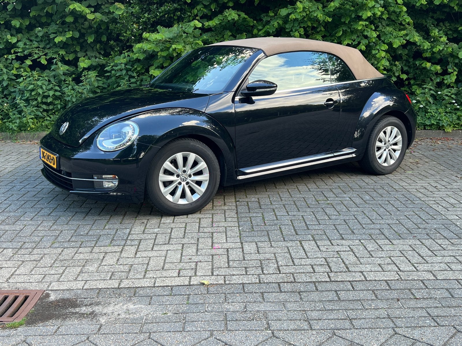 VW Beetle Cabrio Design . / Led / Xenon / Navi / Pdc, Auto's, Voorwielaandrijving, Stof, Cabriolet, Zwart