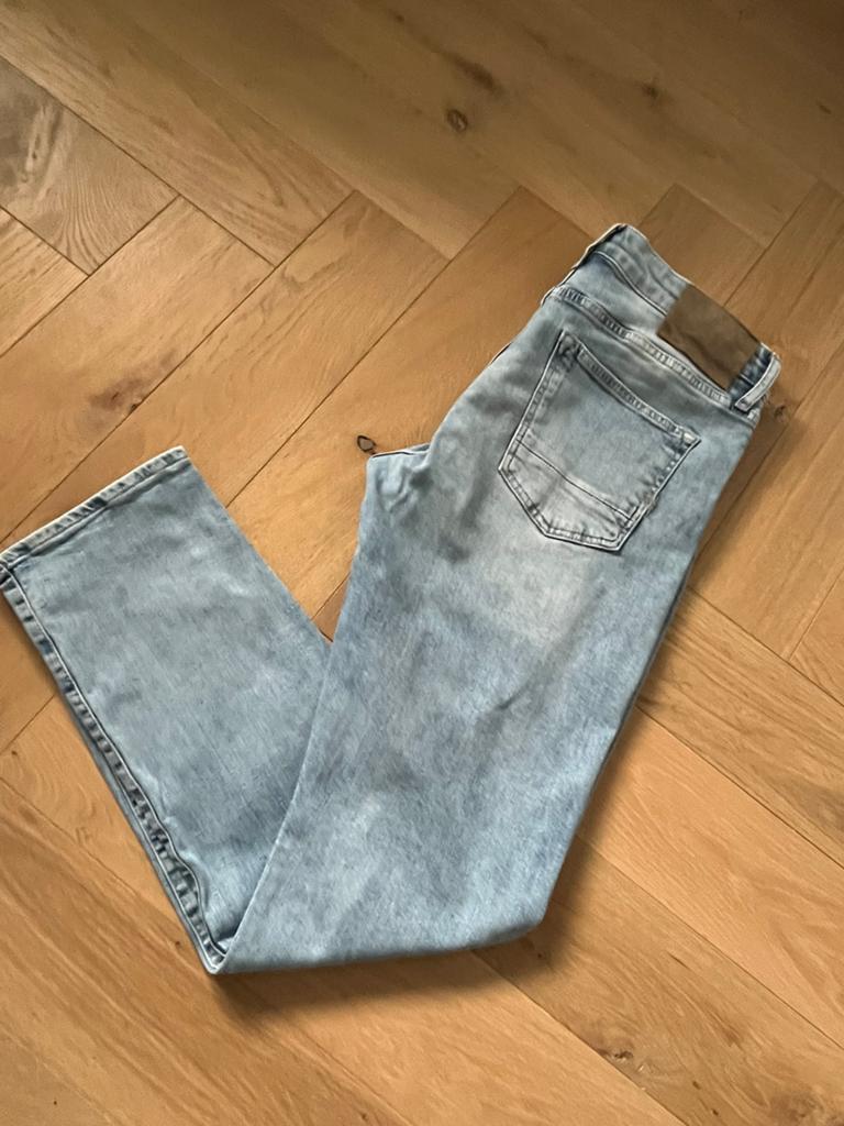 Silvercreek Porter slimfit lichtblauwe jeans - Maat W33-W34, Ophalen of Verzenden, Zo goed als nieuw, Blauw, W33 - W34 (confectie 48/50)