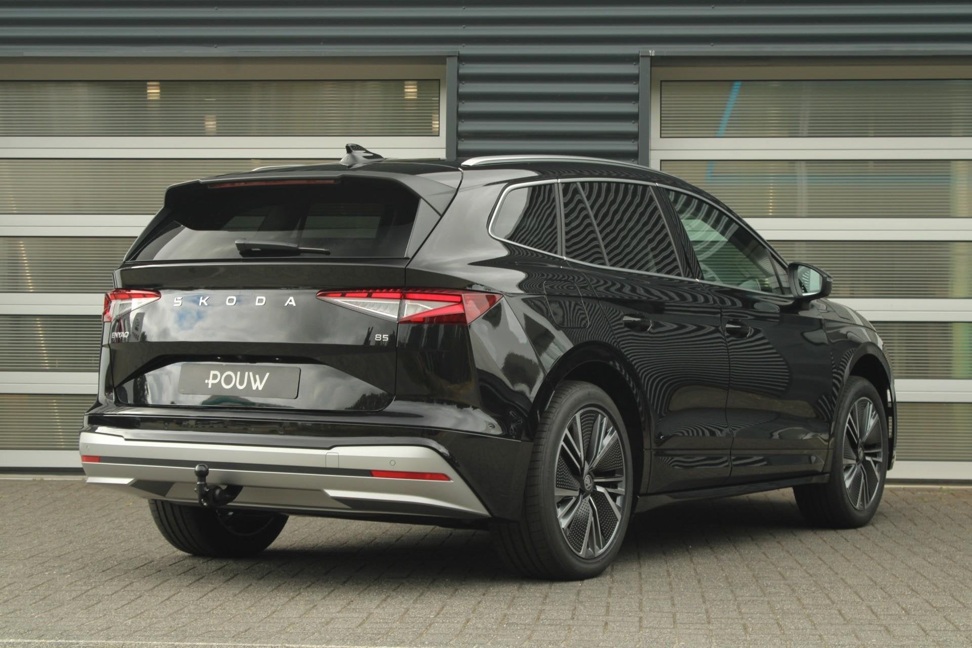 Skoda Enyaq 85 286pk Business Edition | Trekhaak Wegklapbaar, Auto's, Automaat, 12 maanden, Achterwielaandrijving, 510 min