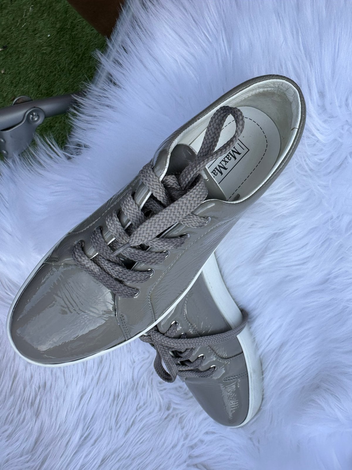 Stijlvolle grijze Max Mara sneakers in maat 39., Ophalen of Verzenden, Zo goed als nieuw, Grijs, Sneakers of Gympen