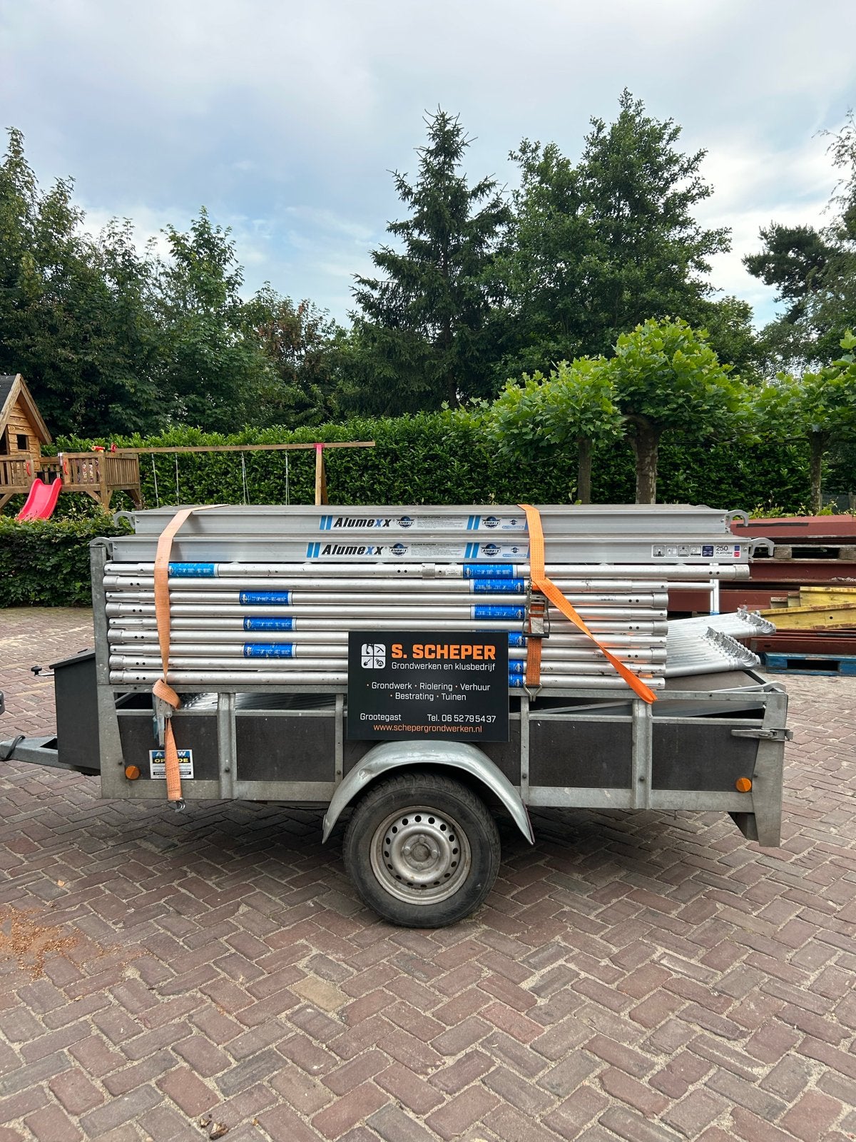 Rolsteiger te huur - 10,20m werkhoogte op aanhanger, Ophalen of Verzenden, Gebruikt, Rolsteiger of Kamersteiger, 5 meter of hoger