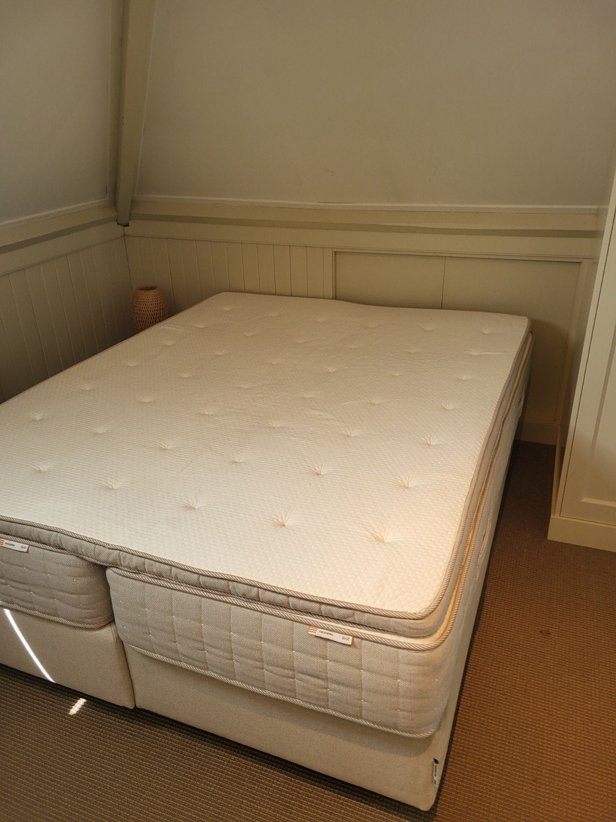 IKEA Hesseng Matras en Bedbodem en topper, Huis en Inrichting, Ophalen, Gebruikt, Tweepersoons, Matras