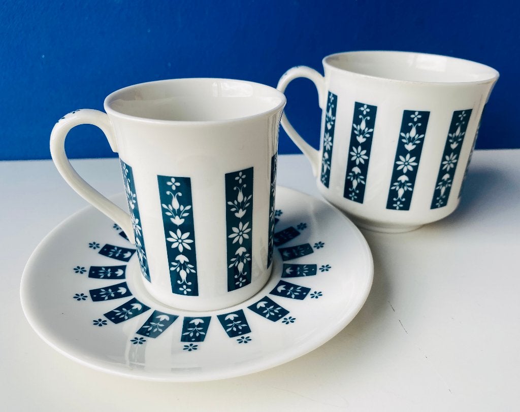Vintage espressokop & theekop/Royal Doulton Moonstone, Gebruikt, Ophalen of Verzenden, Overige stijlen, Kop(pen) en/of Schotel(s)
