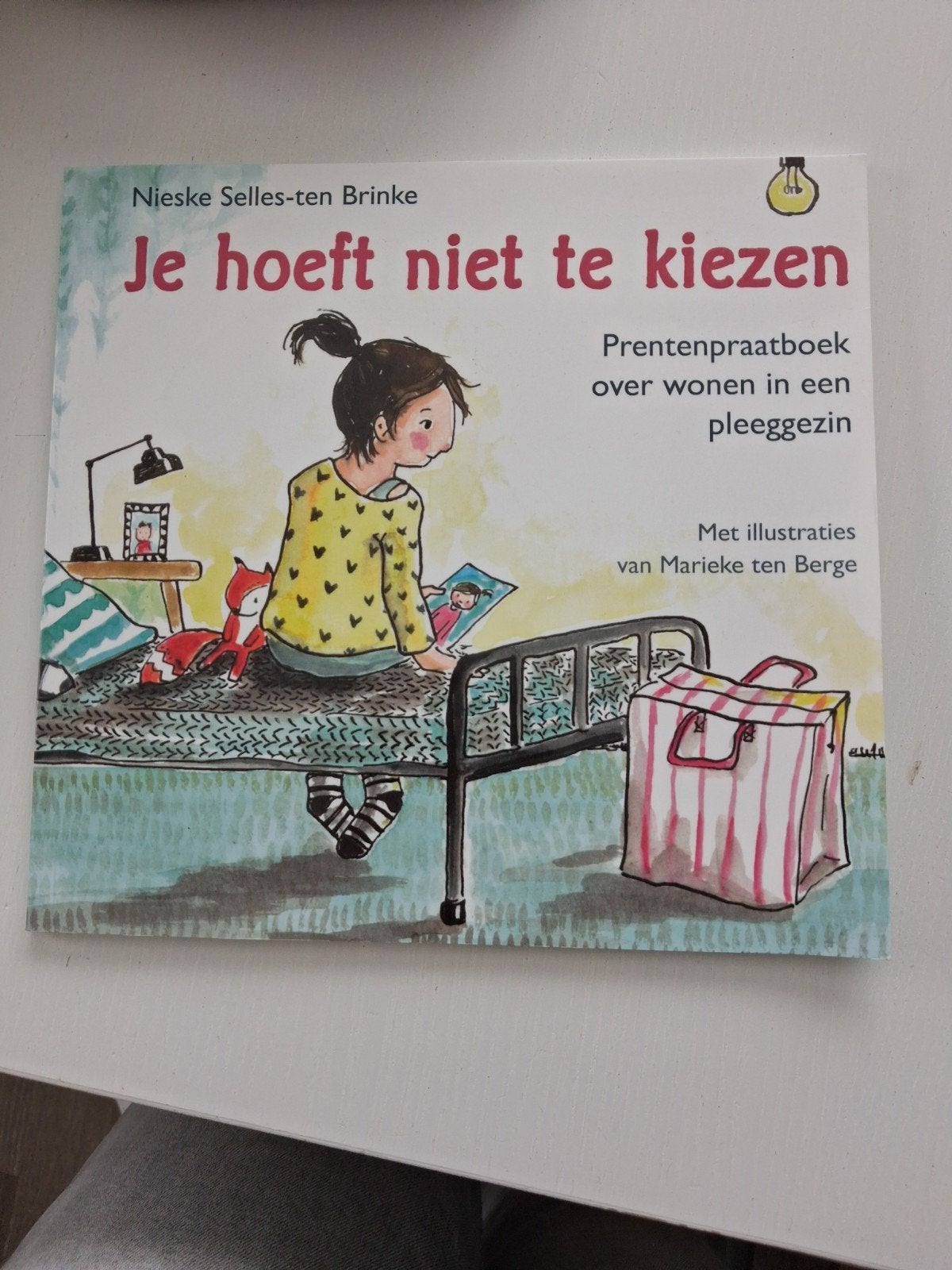 Je hoeft niet te kiezen - over wonen in een pleeg, Ophalen of Verzenden, Zo goed als nieuw, Nieske Selles-ten Brinke, 3 tot 4 jaar