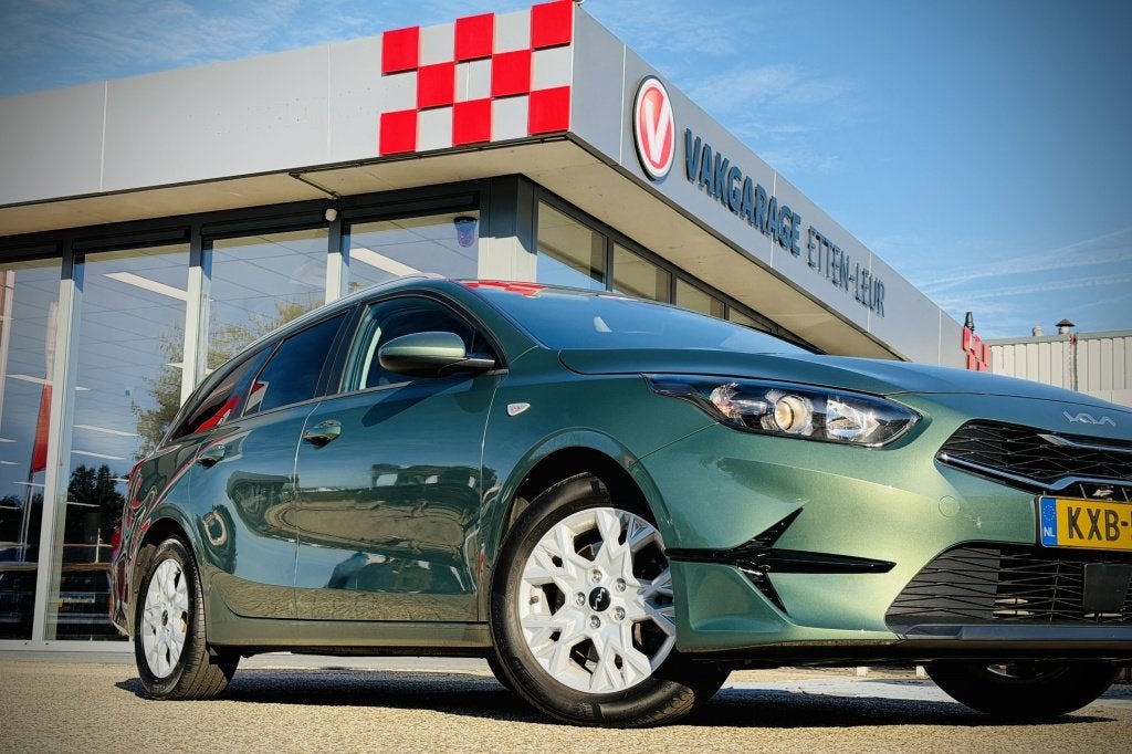 Kia Ceed Sportswagon 1.5 160PK DynamicLine | CAMERA | STOEL, Auto's, Stof, Gebruikt, Euro 6, Handgeschakeld