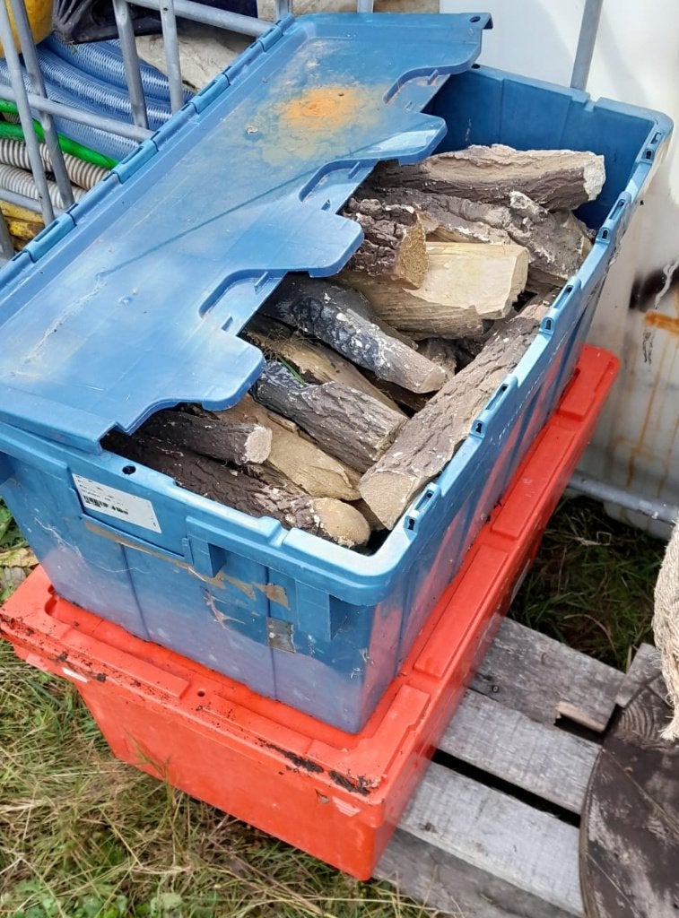 2 kisten vol keramische houtblokken en takken, Ophalen, Gebruikt, Vrijstaande haard, Overige soorten